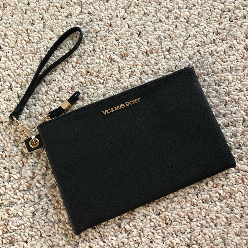 Black Victorias Secret wristlet wallet clutch bag!